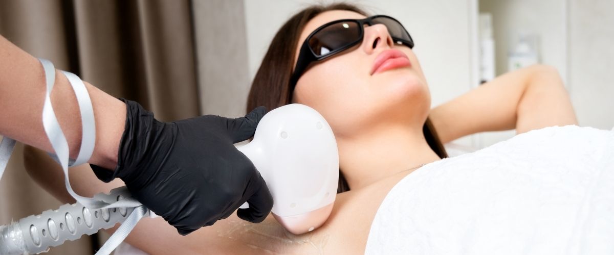 Cilt Gençleştirmede Lazer Devrimi: Fraksiyonel Lazer, Q-Switch ve Diğerleri