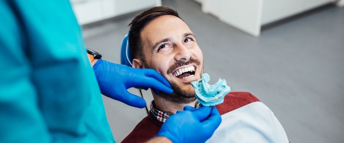 Estetik Diş Hekimliği: Gülüşünüzü Yeniden Tasarlayın