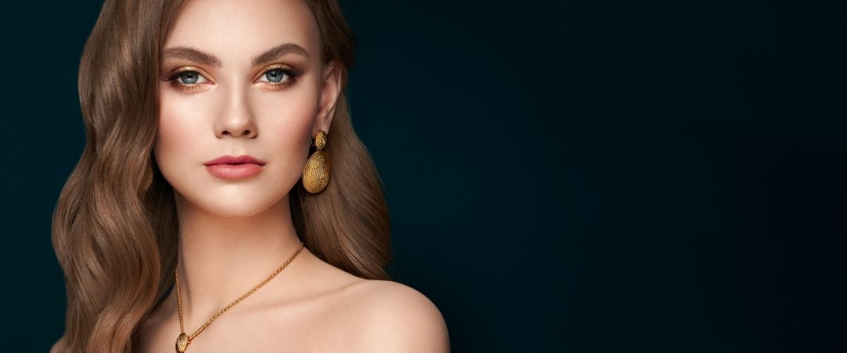 Fokuslu Ultrason (HIFU): Ameliyatsız Yüz ve Boyun Germe